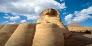 Budget Half day tour to Giza Pyramids and Sphinx in Cairo